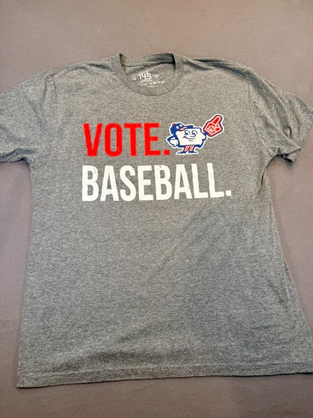 108 Stitches MLB Grey Vintage Vote Baseball Iowa Cubs Caucuses Vote Mens XL